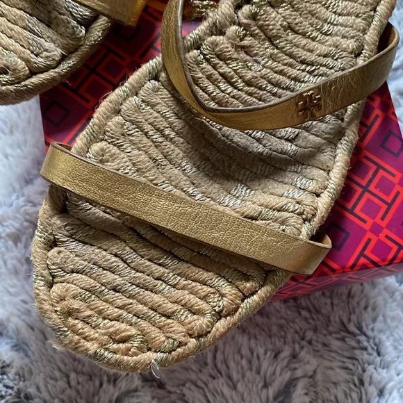 Tory Burch Two Band Flat Espadrille Slide Metallic Gold with Dustbag 9.5 - Picture 4 of 13